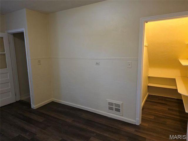 419 Garrison Avenue, Cahokia, IL 62206