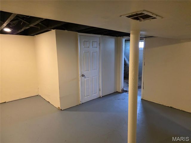 419 Garrison Avenue, Cahokia, IL 62206