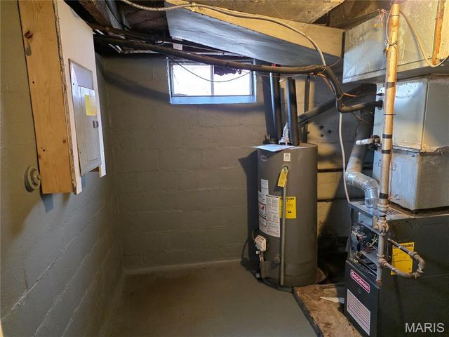 419 Garrison Avenue, Cahokia, IL 62206