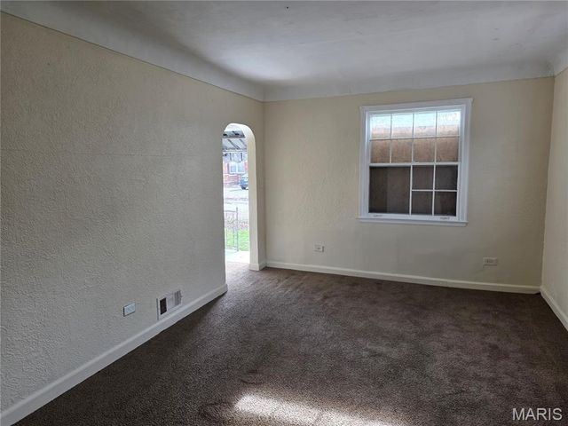 419 Garrison Avenue, Cahokia, IL 62206