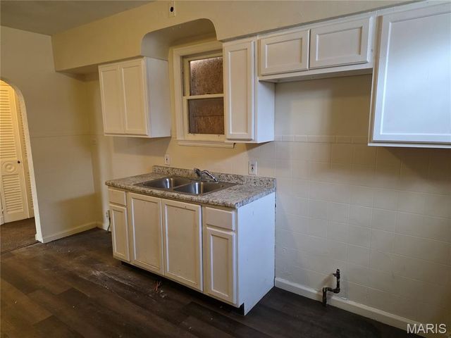 419 Garrison Avenue, Cahokia, IL 62206