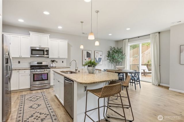 9649 15th Place SE, Lake Stevens, WA 98258