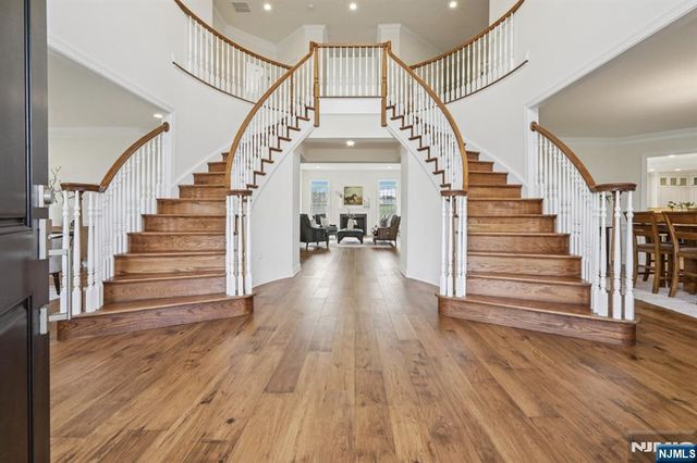 22 Woodmere Road, Upper Saddle River, NJ 07458