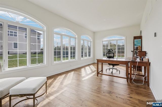 22 Woodmere Road, Upper Saddle River, NJ 07458