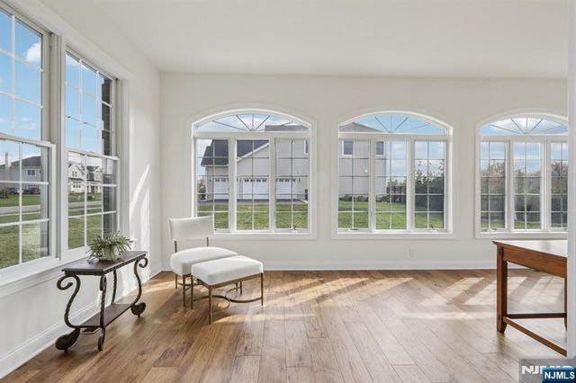 22 Woodmere Road, Upper Saddle River, NJ 07458