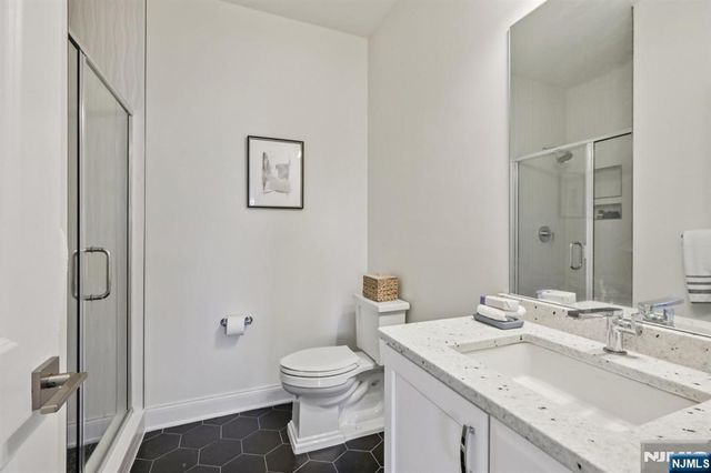 22 Woodmere Road, Upper Saddle River, NJ 07458