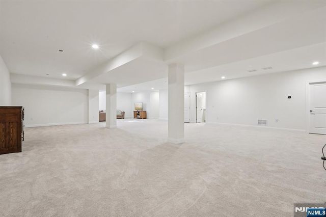 22 Woodmere Road, Upper Saddle River, NJ 07458