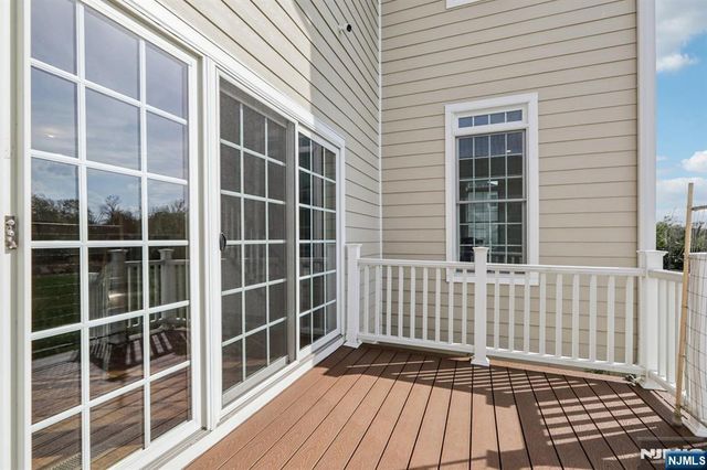 22 Woodmere Road, Upper Saddle River, NJ 07458