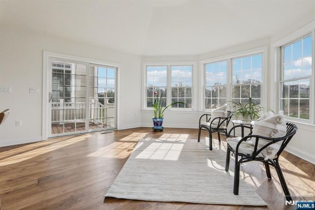 22 Woodmere Road, Upper Saddle River, NJ 07458