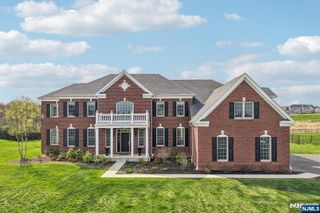 22 Woodmere Road, Upper Saddle River, NJ 07458