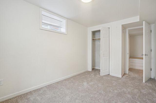 318 12th Street N, Moorhead, MN 56560