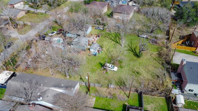 9229 Kerrwood Lane, Houston, TX 77080