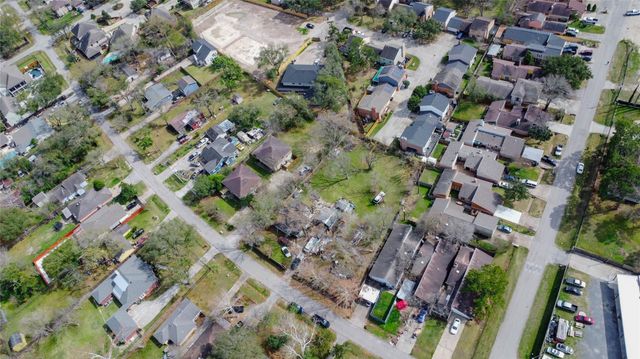 9229 Kerrwood Lane, Houston, TX 77080