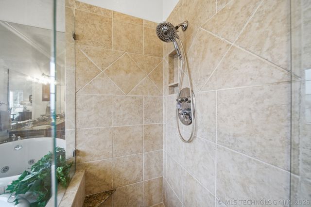 8228 N 175th Avenue E, Owasso, OK 74055