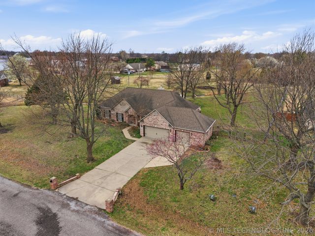 8228 N 175th Avenue E, Owasso, OK 74055