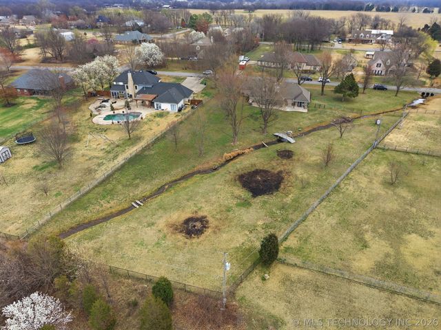 8228 N 175th Avenue E, Owasso, OK 74055