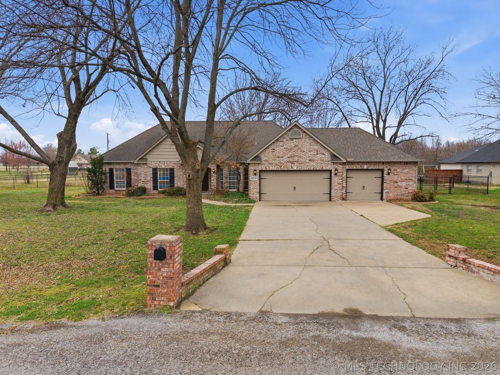 8228 N 175th Avenue E, Owasso, OK 74055