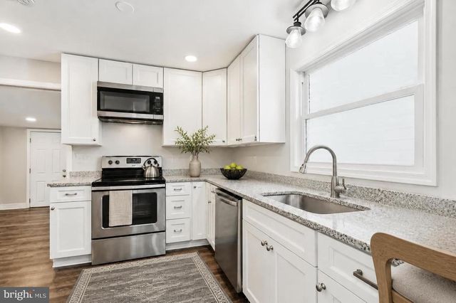 110 HARVARD RD, Hagerstown, MD 21742