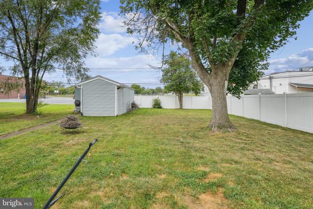 110 HARVARD RD, Hagerstown, MD 21742