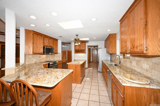 3628 Scenic Dr, Schertz, TX 78108