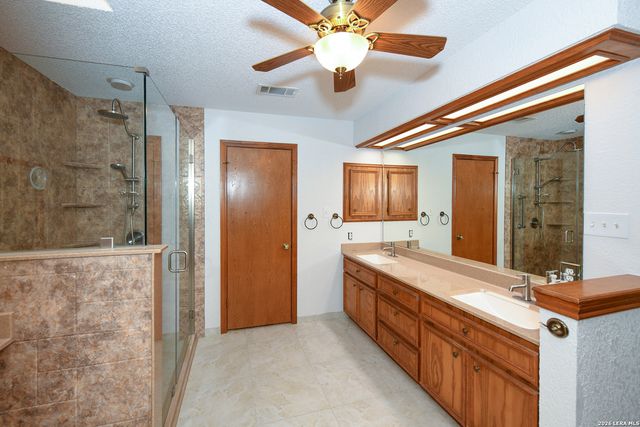 3628 Scenic Dr, Schertz, TX 78108