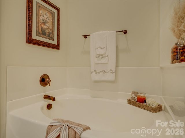 546 Pine Links Drive, Tega Cay, SC 29708