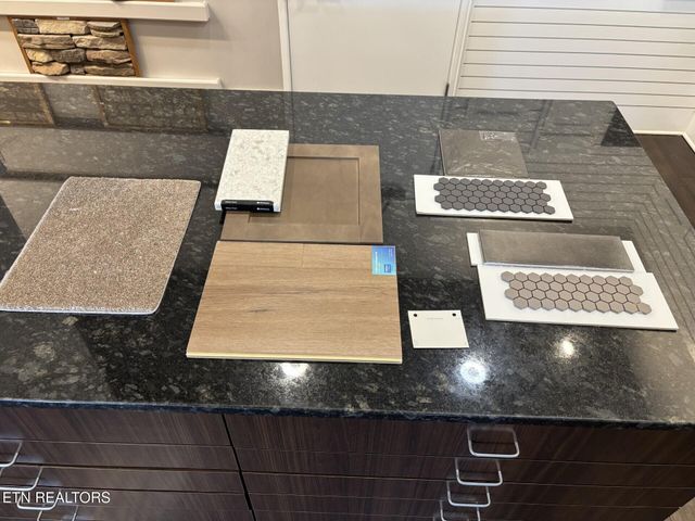 1870 Hickory Reserve Rd, Knoxville, TN 37932