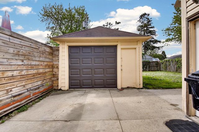 2335 Olive STREET, Racine, WI 53403