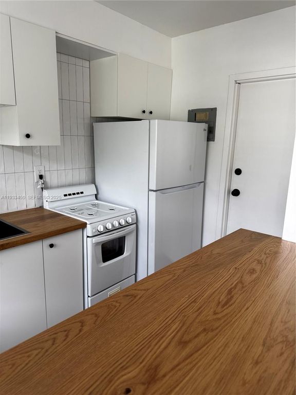 725 NE 91st St 3D, Miami Shores, FL 33138