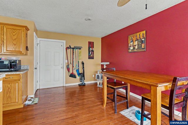 720 Del Mar Dr, Aumsville, OR 97325