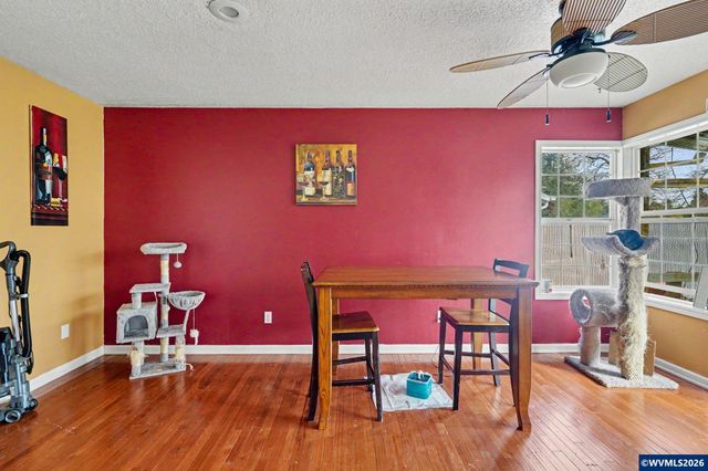 720 Del Mar Dr, Aumsville, OR 97325