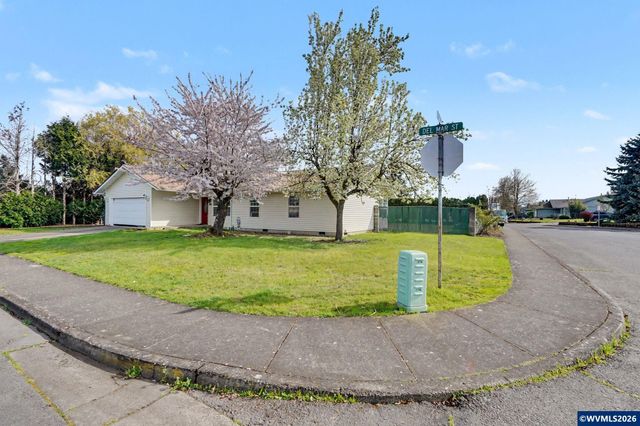 720 Del Mar Dr, Aumsville, OR 97325