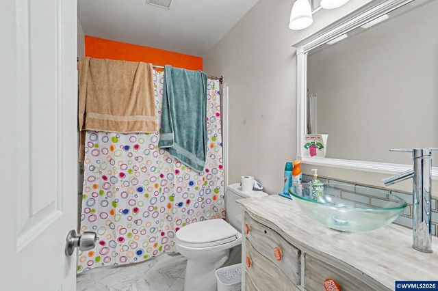 720 Del Mar Dr, Aumsville, OR 97325