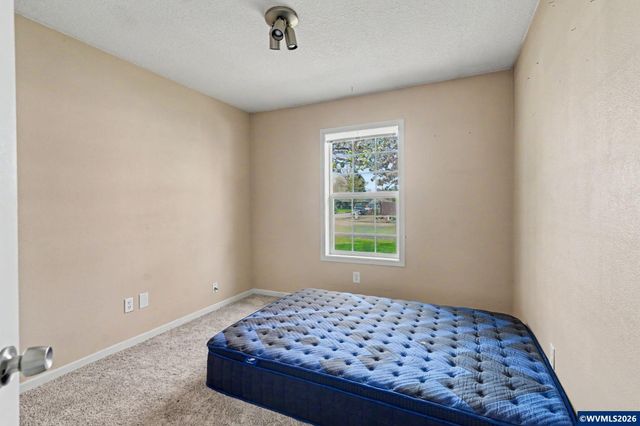 720 Del Mar Dr, Aumsville, OR 97325