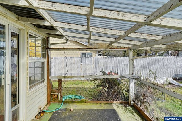 720 Del Mar Dr, Aumsville, OR 97325