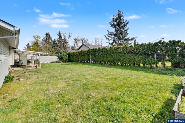 720 Del Mar Dr, Aumsville, OR 97325