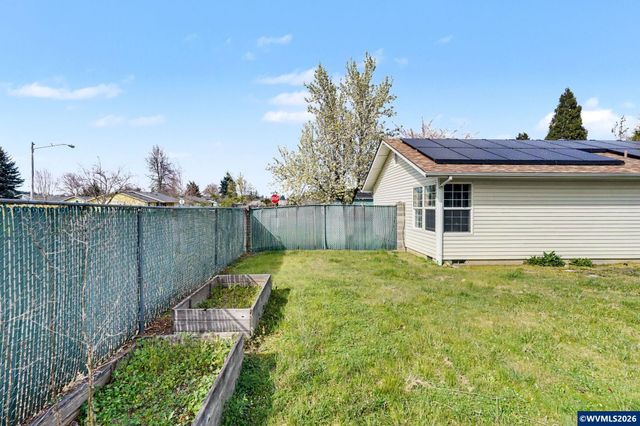 720 Del Mar Dr, Aumsville, OR 97325