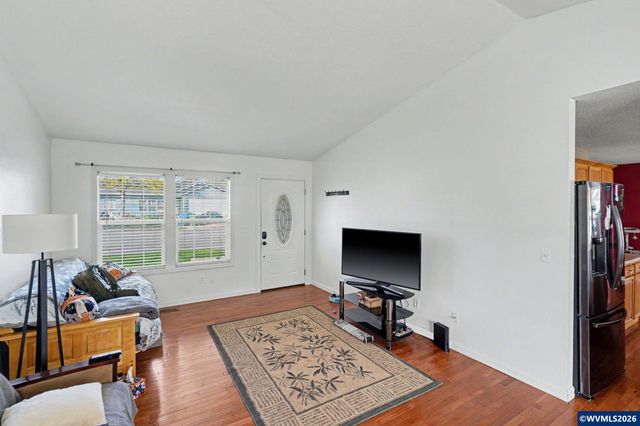 720 Del Mar Dr, Aumsville, OR 97325