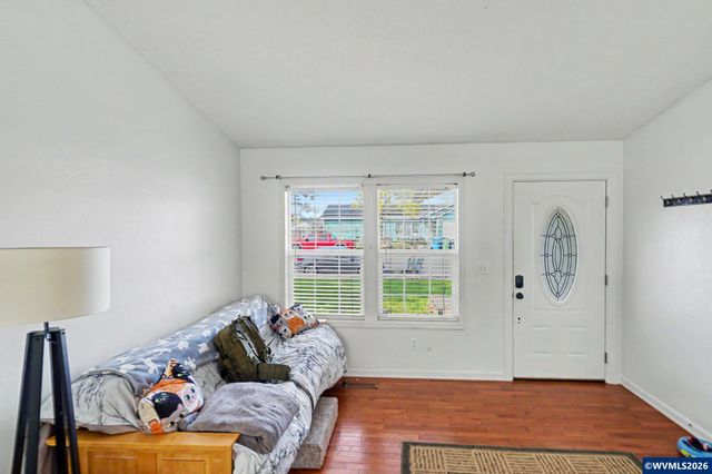 720 Del Mar Dr, Aumsville, OR 97325