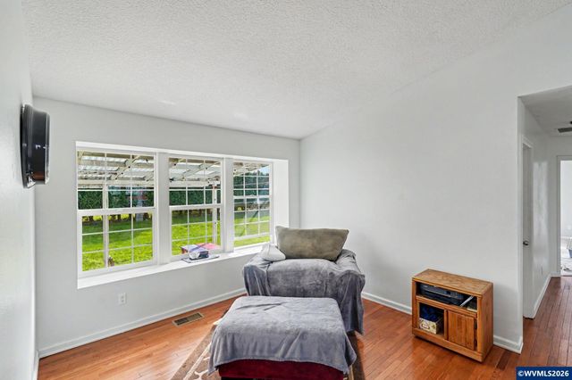 720 Del Mar Dr, Aumsville, OR 97325