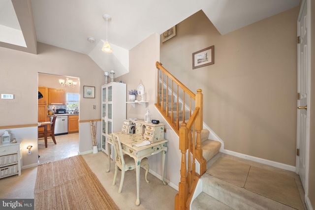 20102 HARDWOOD TER, Ashburn, VA 20147