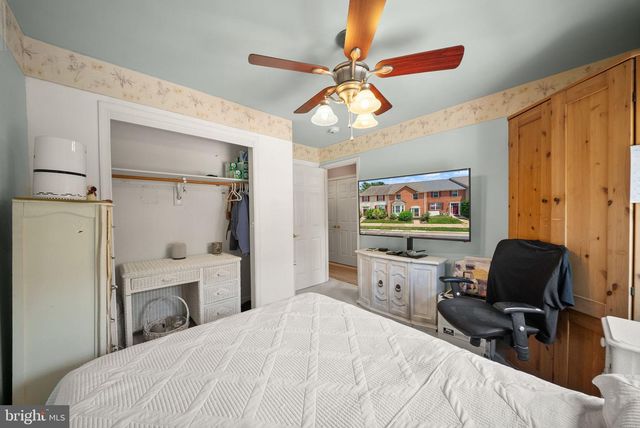 20102 HARDWOOD TER, Ashburn, VA 20147