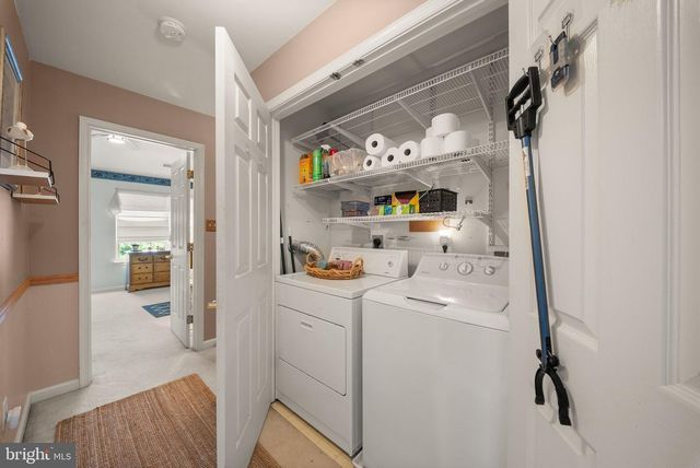 20102 HARDWOOD TER, Ashburn, VA 20147