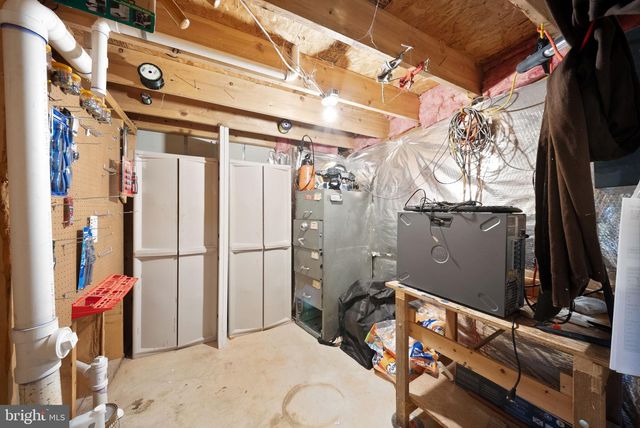 20102 HARDWOOD TER, Ashburn, VA 20147