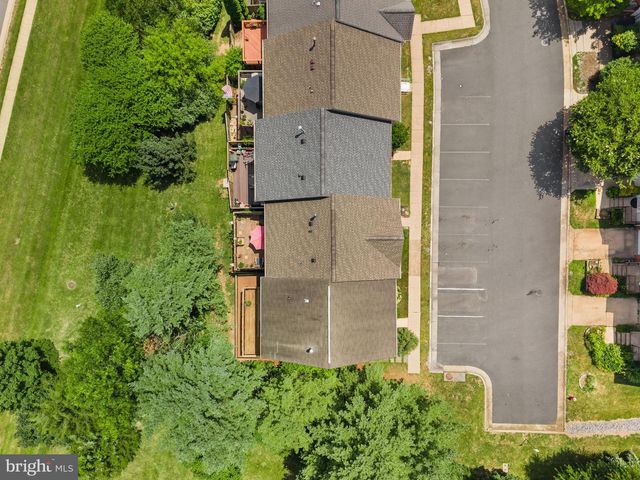20102 HARDWOOD TER, Ashburn, VA 20147