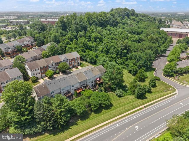 20102 HARDWOOD TER, Ashburn, VA 20147