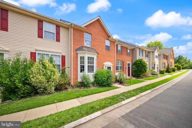 20102 HARDWOOD TER, Ashburn, VA 20147