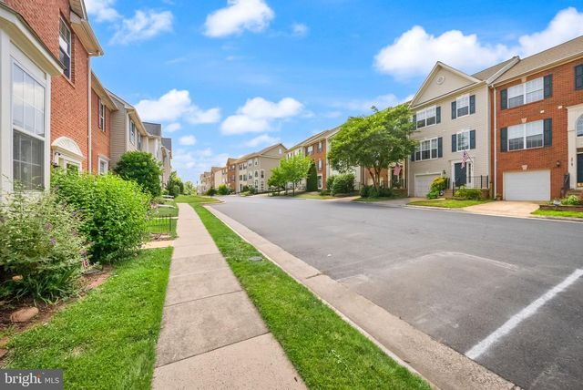 20102 HARDWOOD TER, Ashburn, VA 20147