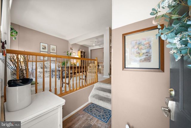 20102 HARDWOOD TER, Ashburn, VA 20147
