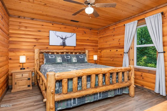 531 Gatlin Drive, Gatlinburg, TN 37738